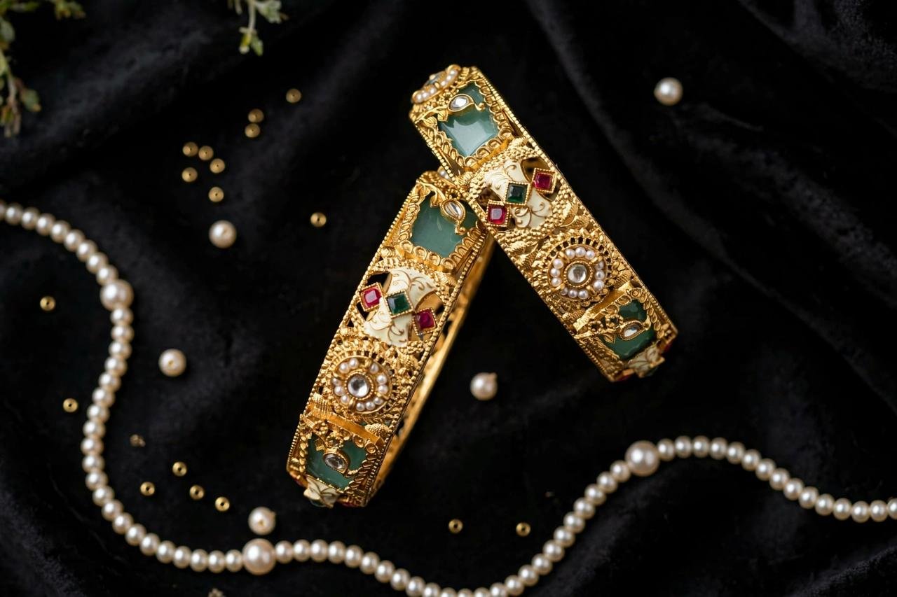 Meenakari Emerald Motif Kadas